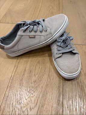 Vans Low-Top Canvas Sneakers in Light Gray